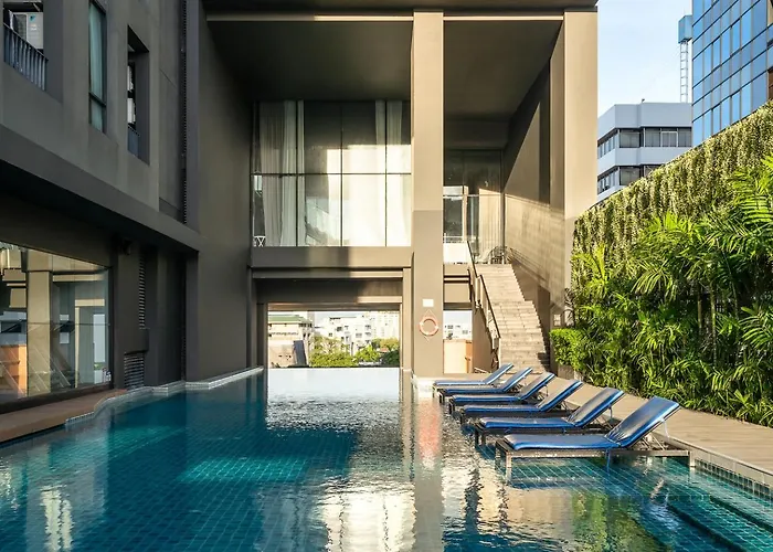 Wander - Ekkamai - Skyline View, Pool, Gym, Full Kitchen * 曼谷