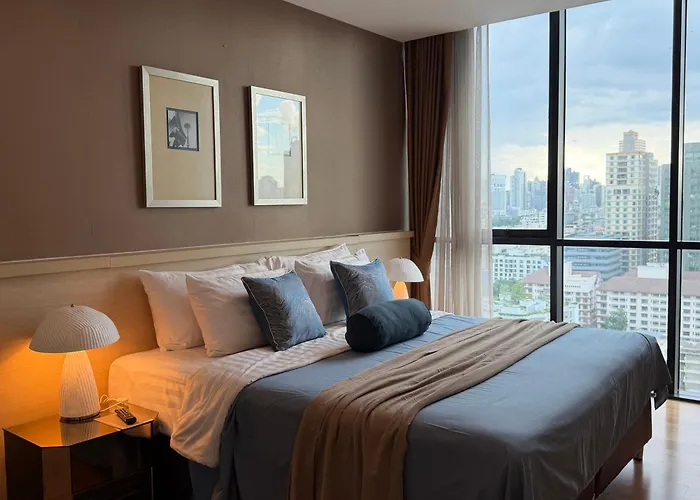 Wander - Ekkamai - Skyline View, Pool, Gym, Full Kitchen *