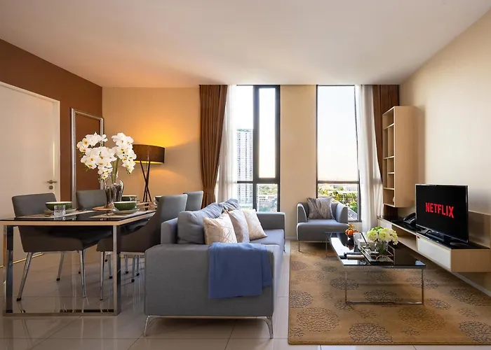 公寓 Wander - Ekkamai - Skyline View, Pool, Gym, Full Kitchen *